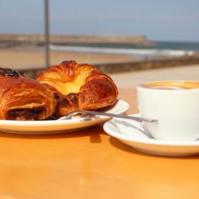 Desayuno frente al mar